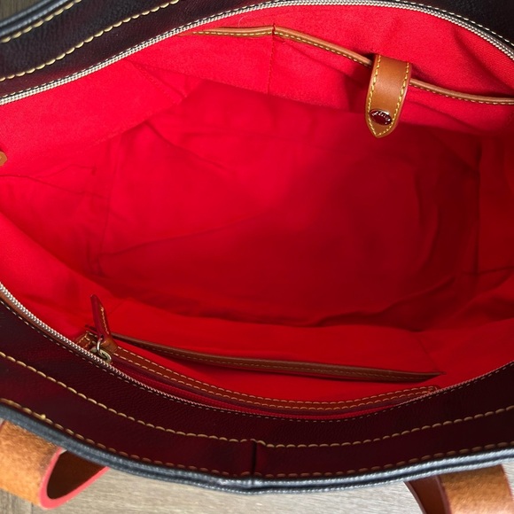 Dooney & Bourke Eva Large Zip Shopper Black and Brown Slouchy Leather Tote - Picture 9 of 11